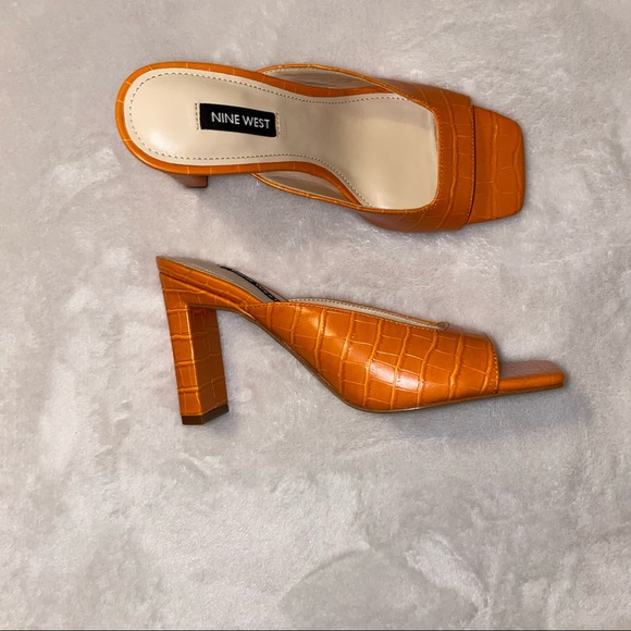‼️SOLD‼️nine west heel - Picture 2 of 3